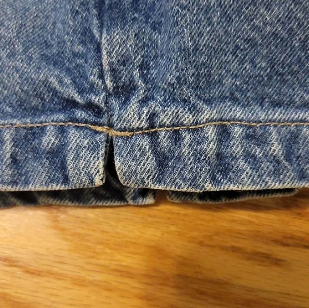 Jean Shorts - Picture 3 of 4